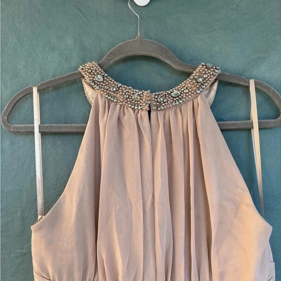 NWT Eliza J Halter Neck Sleeveless Chiffon Gown Dress Size 10 - Picture 3 of 11